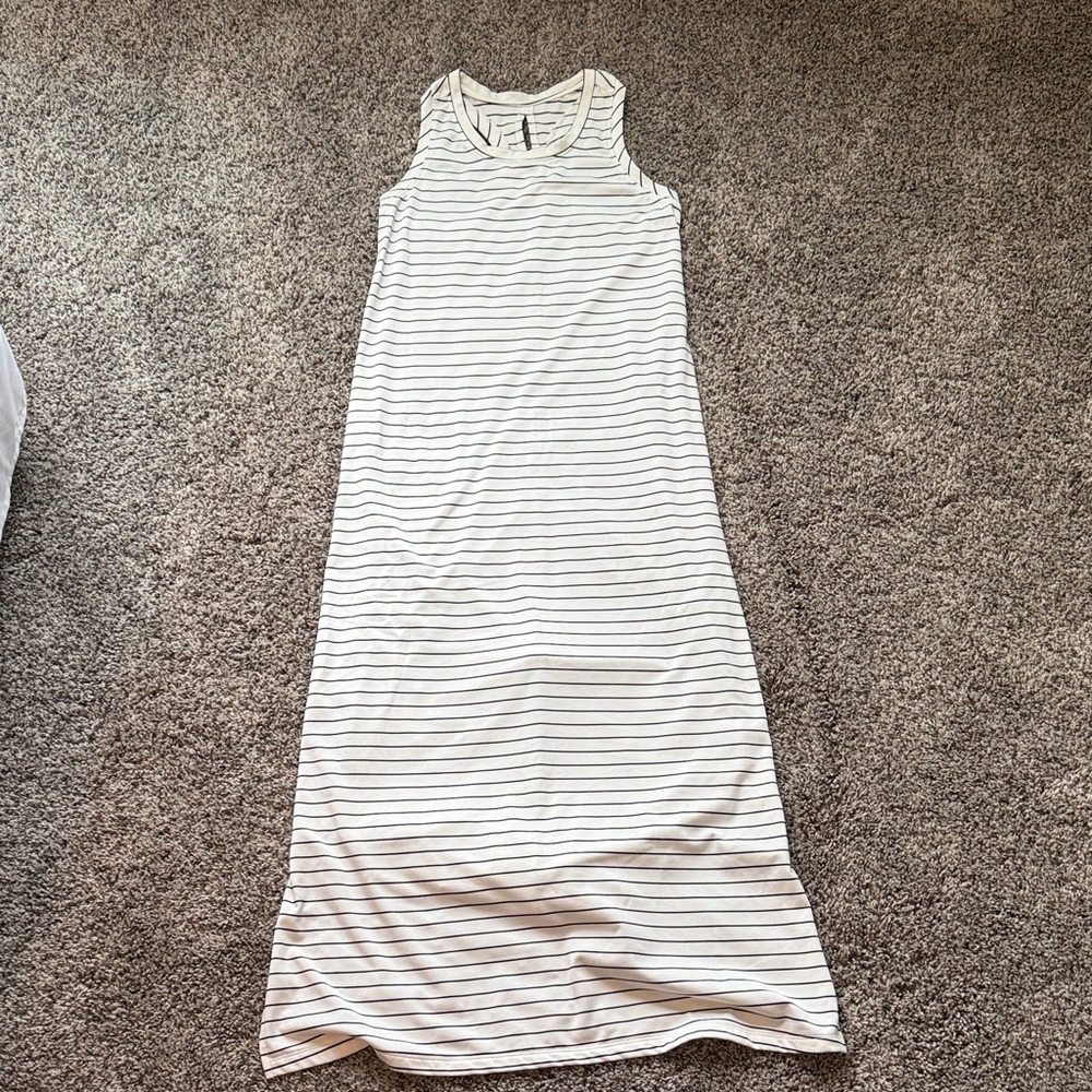 Old Navy Active Striped Maxi Dress XS